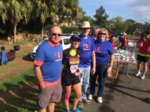 Spending time with the great volunteers at the water stop (loop 2) who were supporting 22 Too Many.
